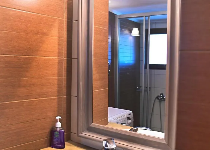 Stone House Amfiklia